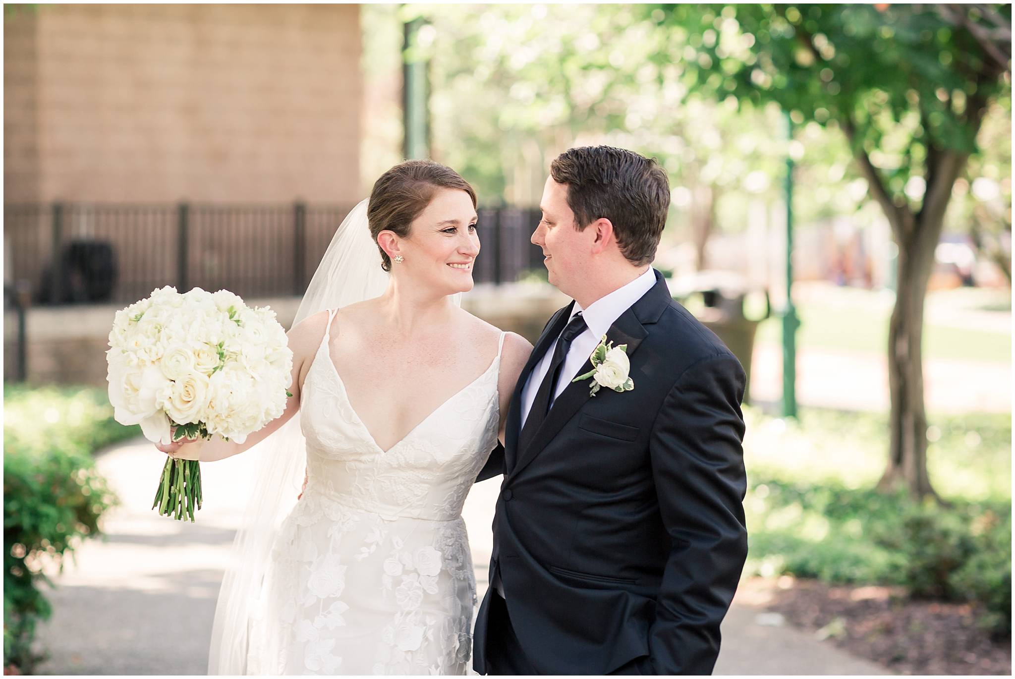 centennial olympic park wedding pictures best photographers in atlanta