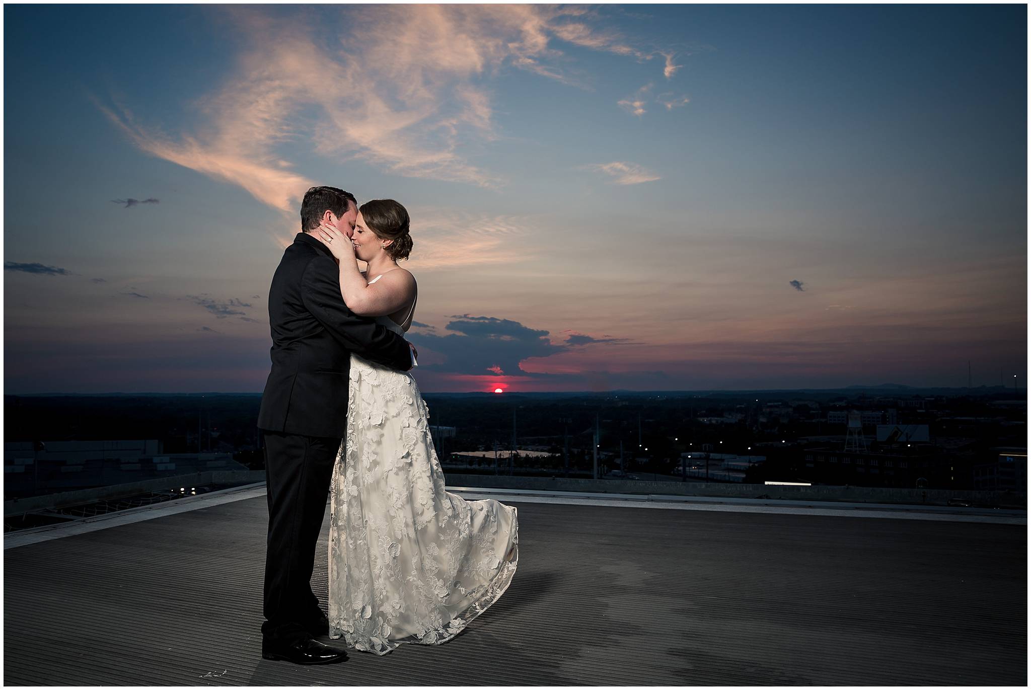 Ventans Wedding Pictures sunset on the roof _ atlantas best wedding photographers