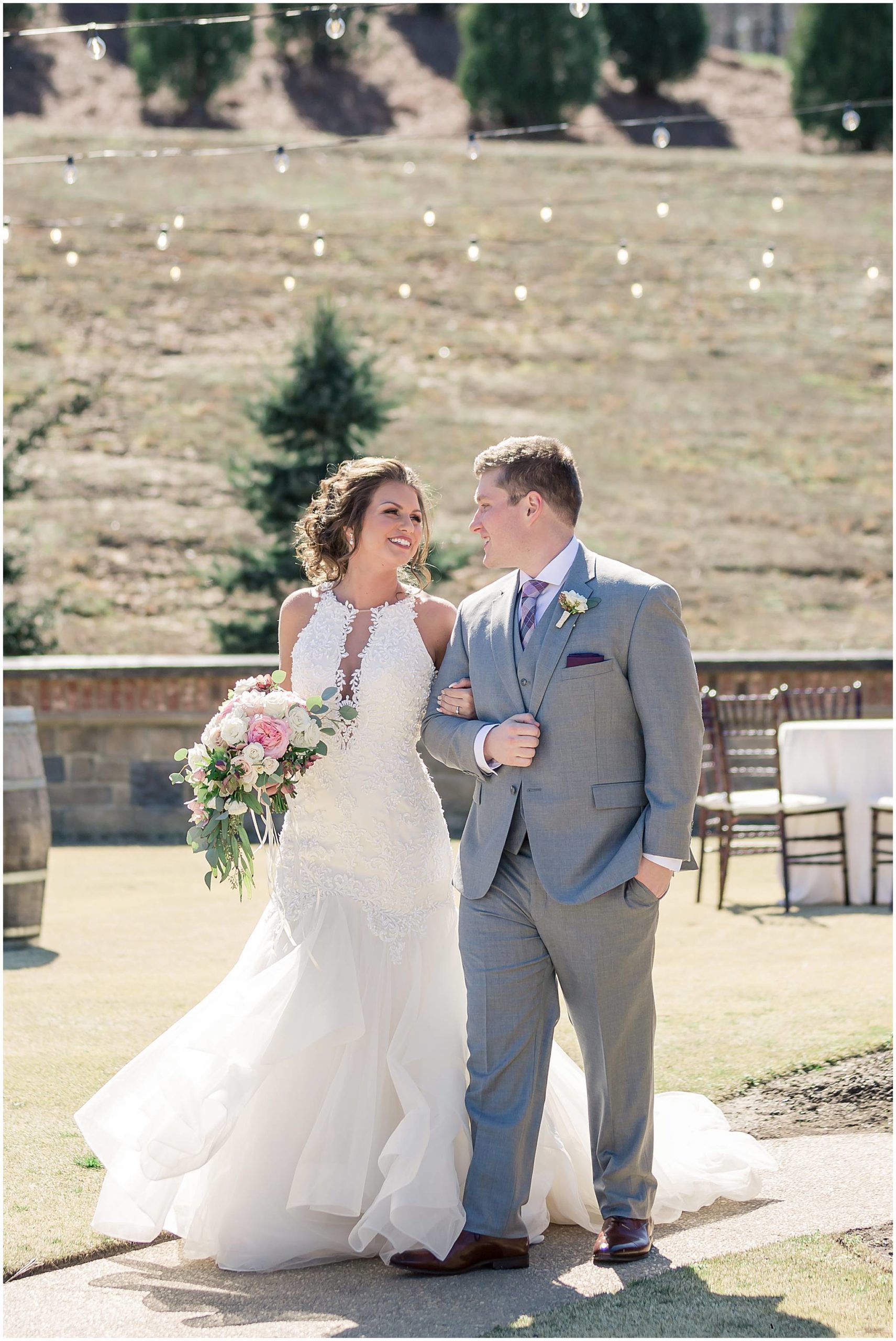best wedding photographers in cleveland ga georgia yonah mountain vineyard wedding
