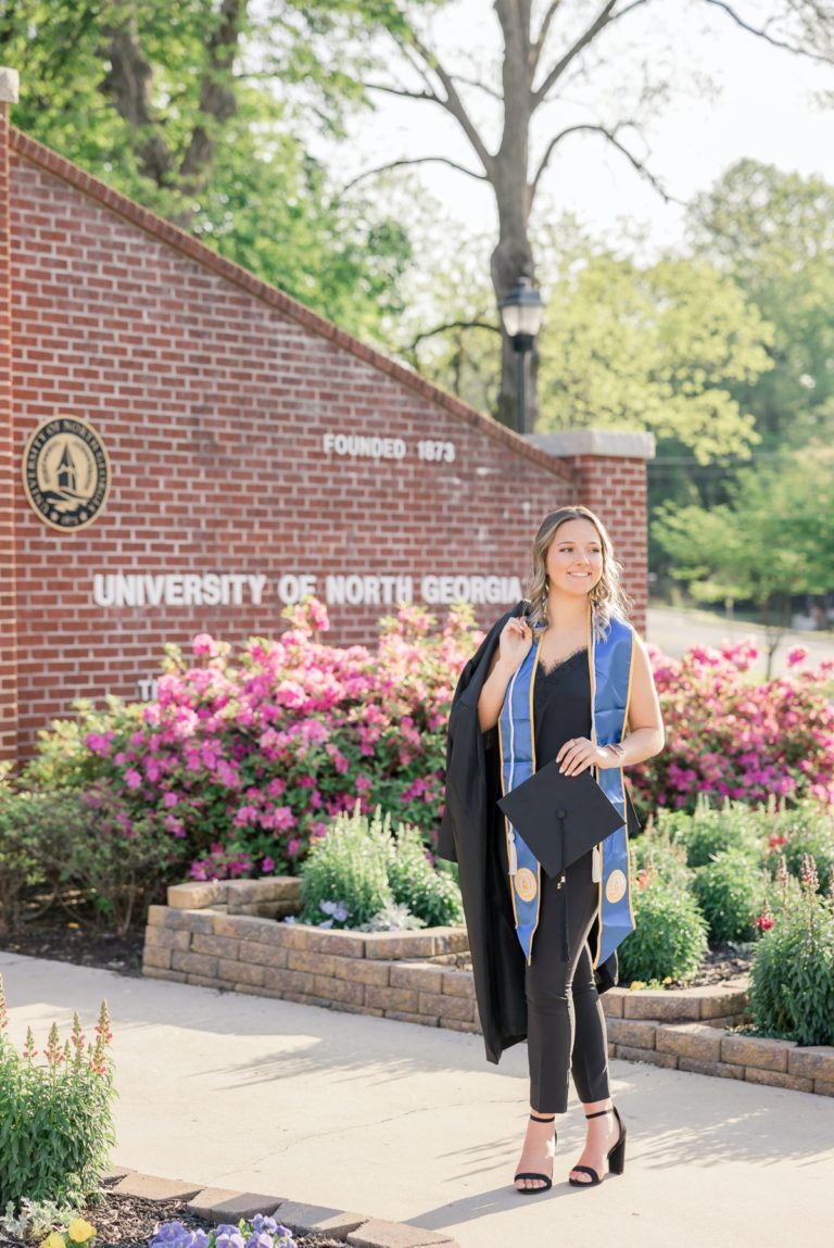 Mariah’s Graduate Cap & Gown Senior Pictures at University of North ...